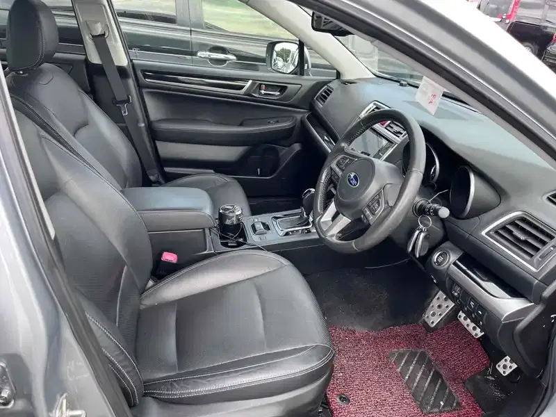 SUBARU LEGACY B4 LIMITED 4WD Image 11