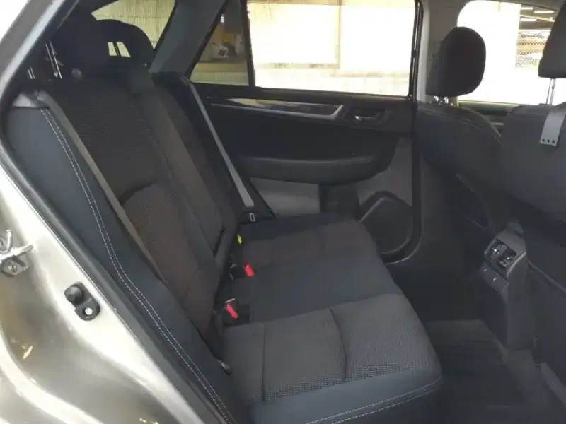 SUBARU OUTBACK 4WD BASE GRADE Image 8
