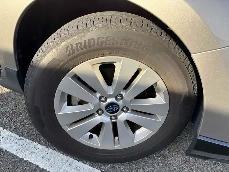 SUBARU OUTBACK 4WD BASE GRADE Image 26