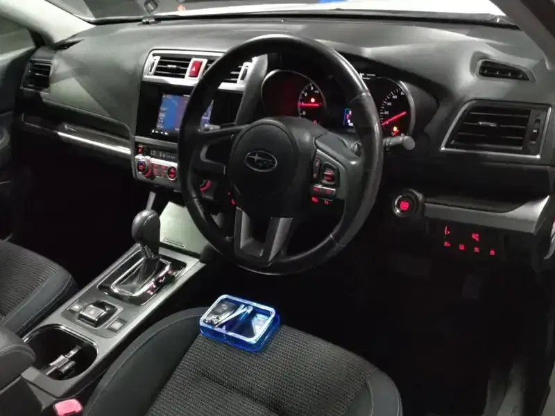 SUBARU OUTBACK 4WD BASE GRADE Image 3
