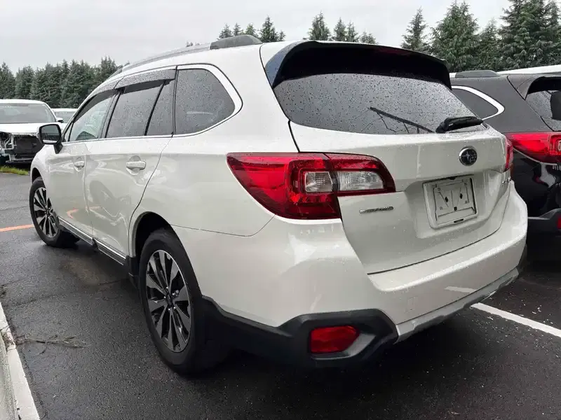 SUBARU OUTBACK 4WD LIMITED Image 8