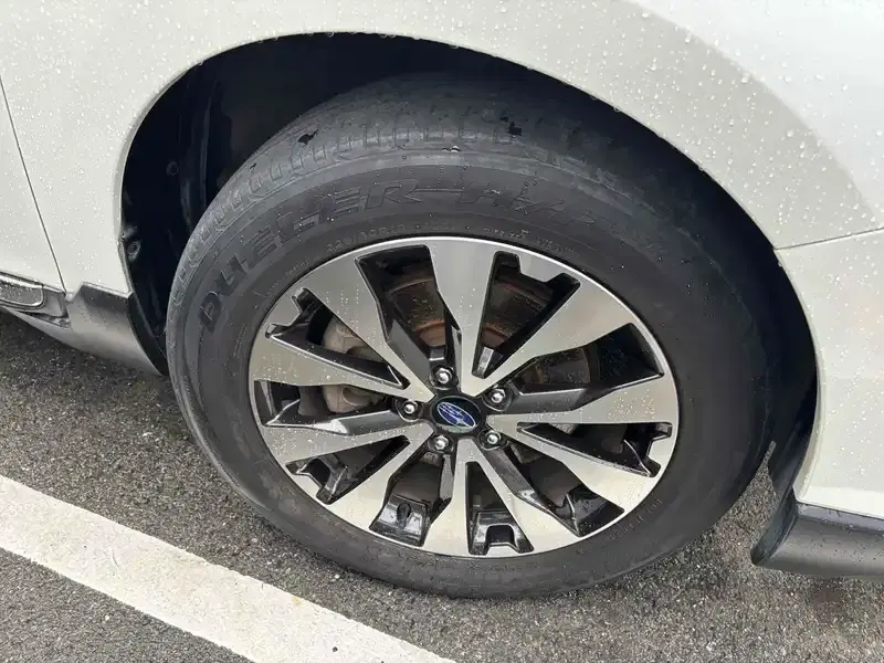 SUBARU OUTBACK 4WD LIMITED Image 21