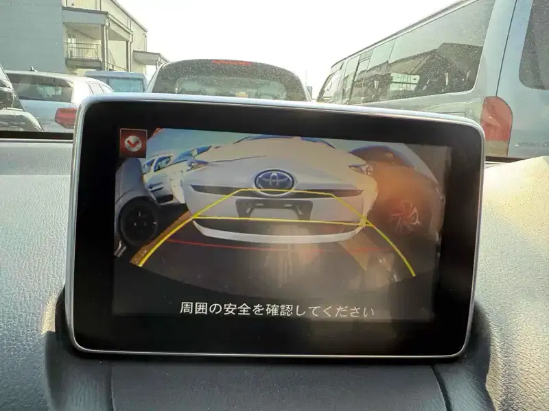 MAZDA DEMIO 13S TOURING Image 12