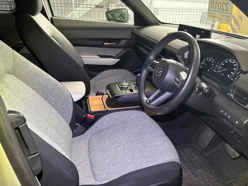 MAZDA MX-30 BASIC PKG Image 3