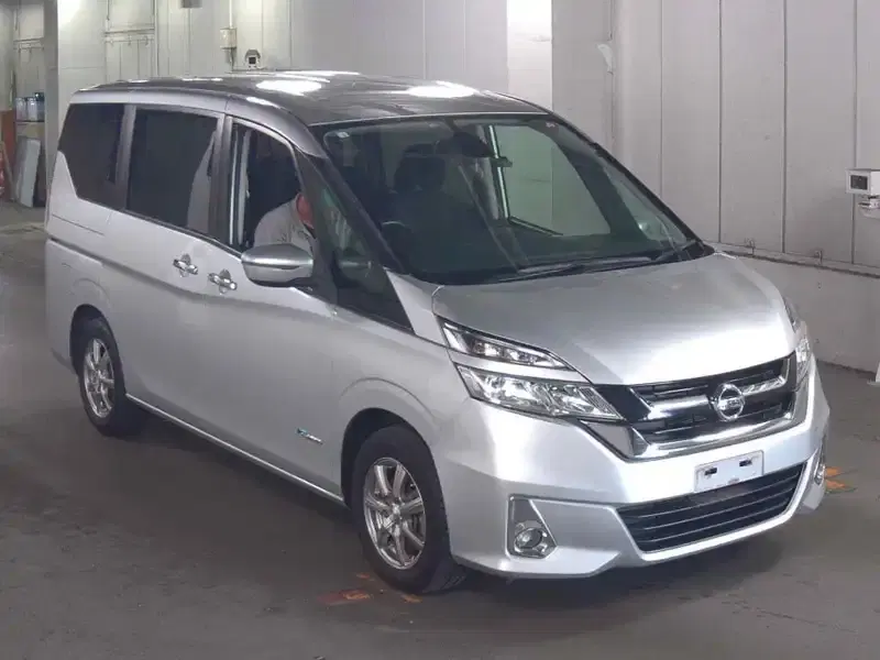 2016 Nissan SERENA 106,000 km