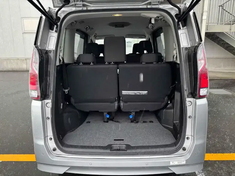 NISSAN SERENA 5D X Image 15