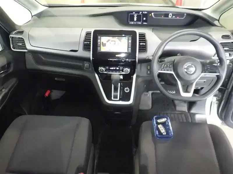 NISSAN SERENA 5D X Image 5
