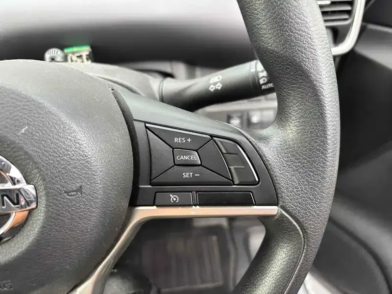NISSAN SERENA 5D X Image 11