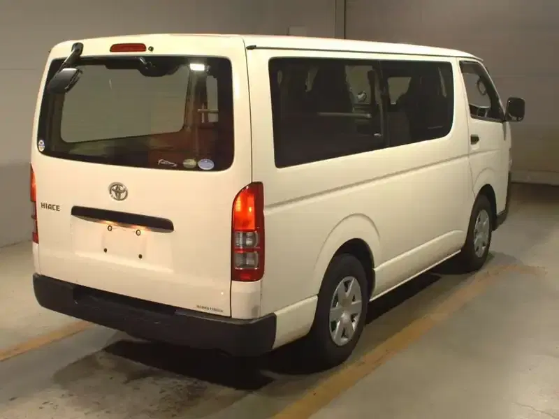 TOYOTA HIACE VAN LONGDX Image 2