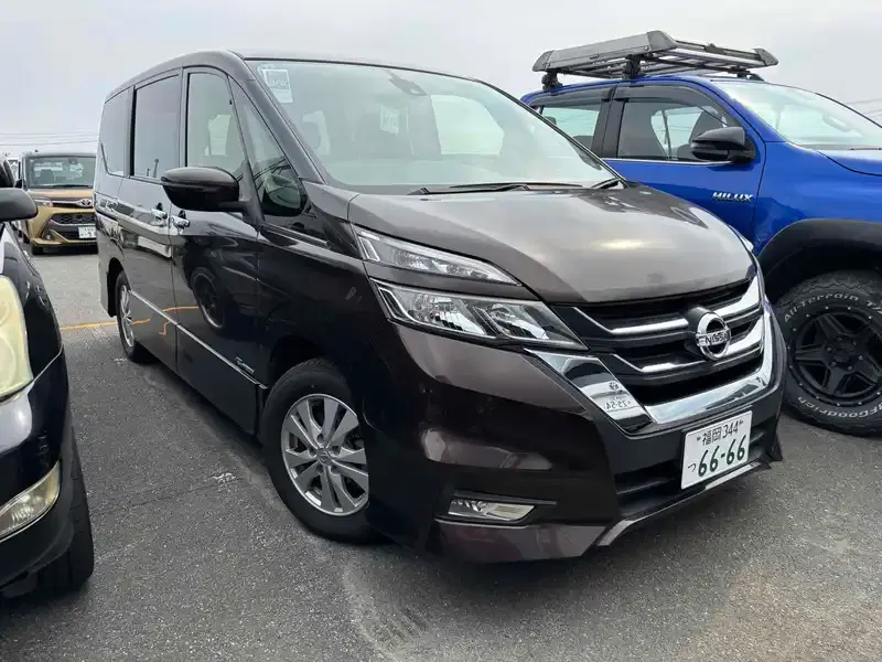 2016 Nissan Serena Petrol