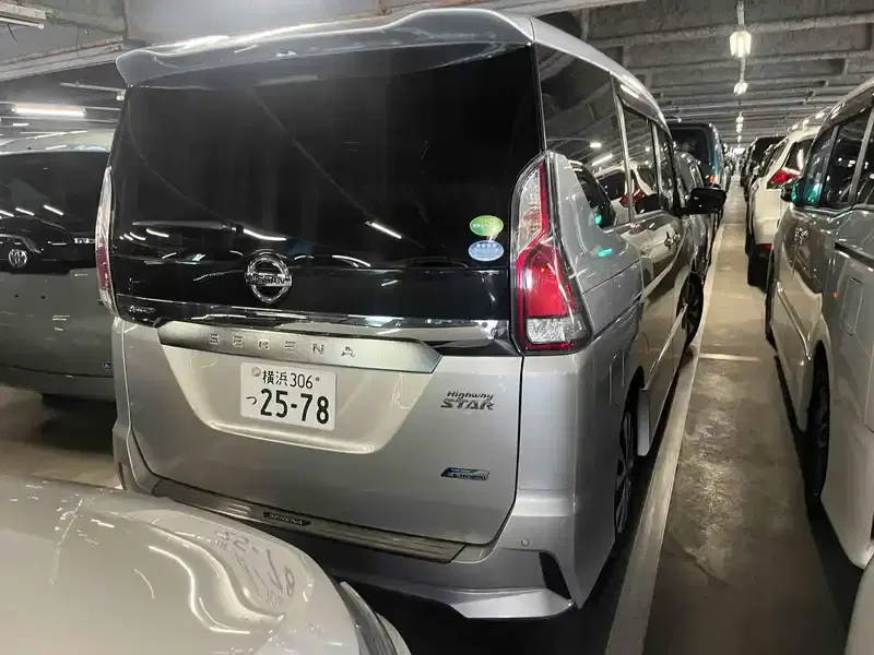 NISSAN SERENA 5D HIGHWAY STAR Image 4