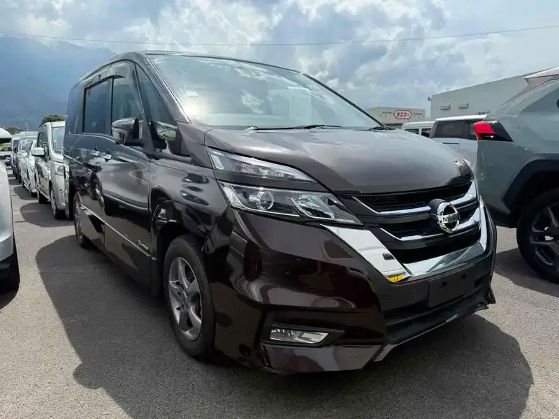 2017 Nissan Serena Hybrid