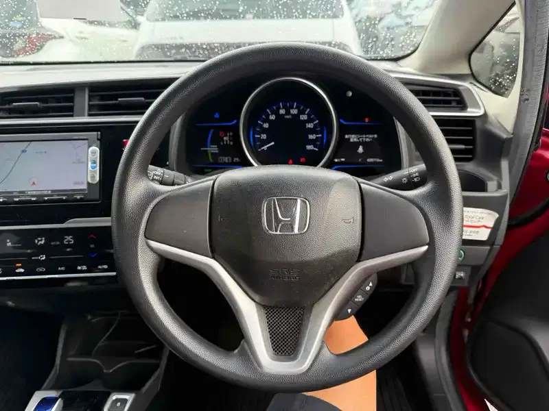 HONDA FIT HYBRID F PACKAGE Image 4
