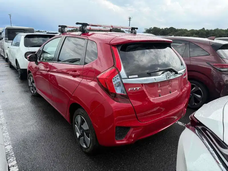 HONDA FIT HYBRID F PACKAGE Image 2