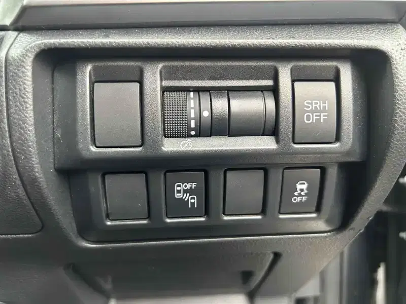 SUBARU XV HYBRID 2.0E-S EYESIGHT Image 6