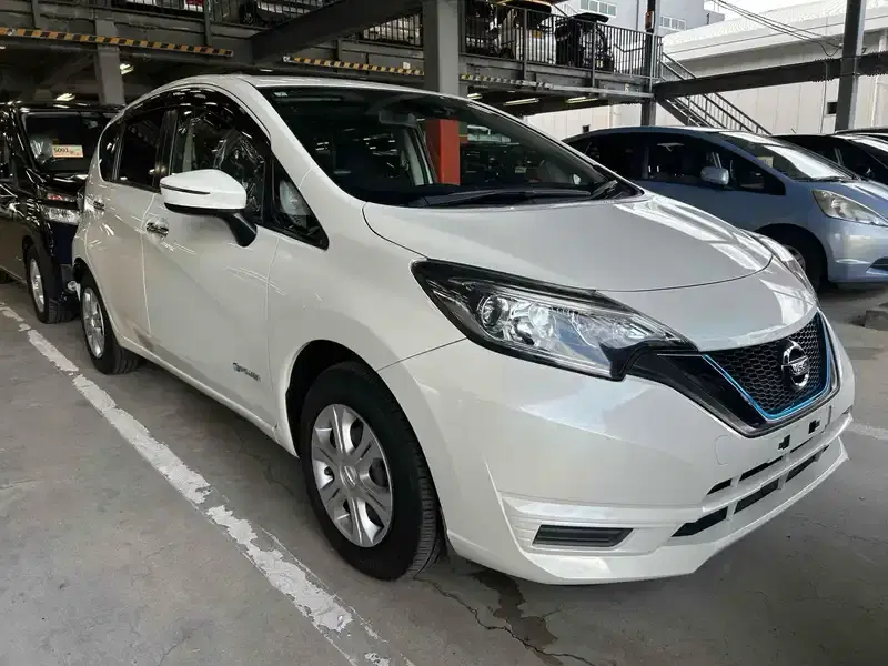 2017 Nissan NOTE 87,000 km