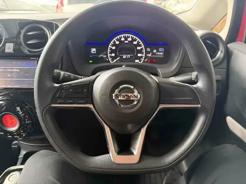 NISSAN NOTE E-POWER X Image 10