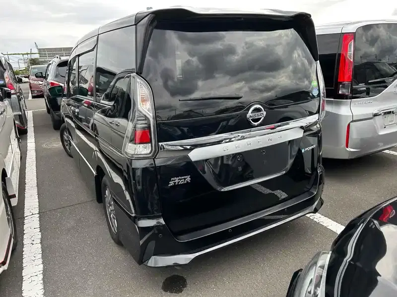 NISSAN SERENA E-POWER HIGHWAY STAR V Image 2