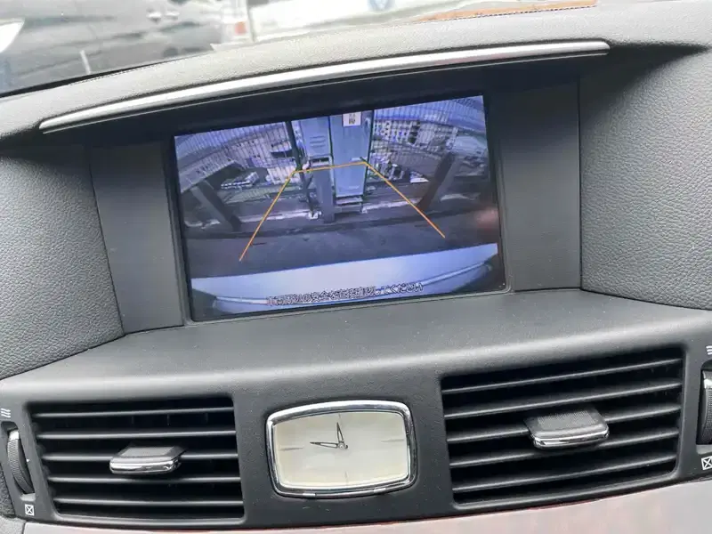 NISSAN FUGA HYBRID A PACKAGE Image 17