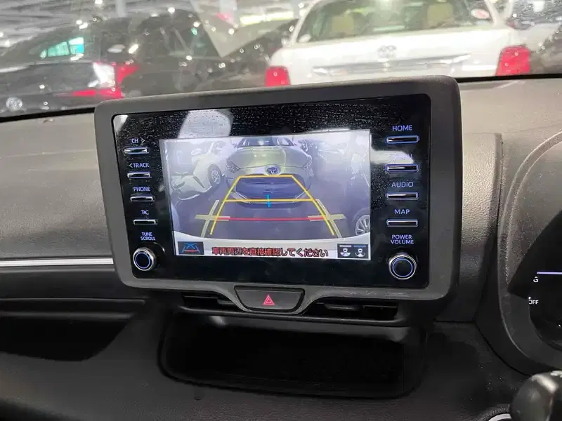 TOYOTA YARIS HYBRID X Image 15