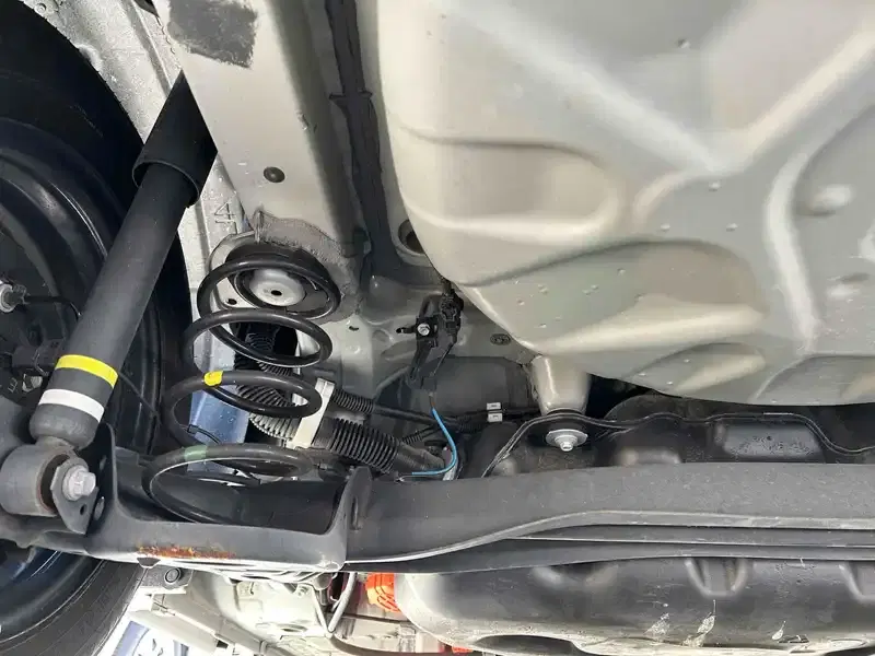TOYOTA YARIS HYBRID X Image 28