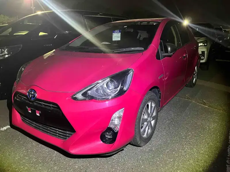 2016 Toyota Aqua Hybrid
