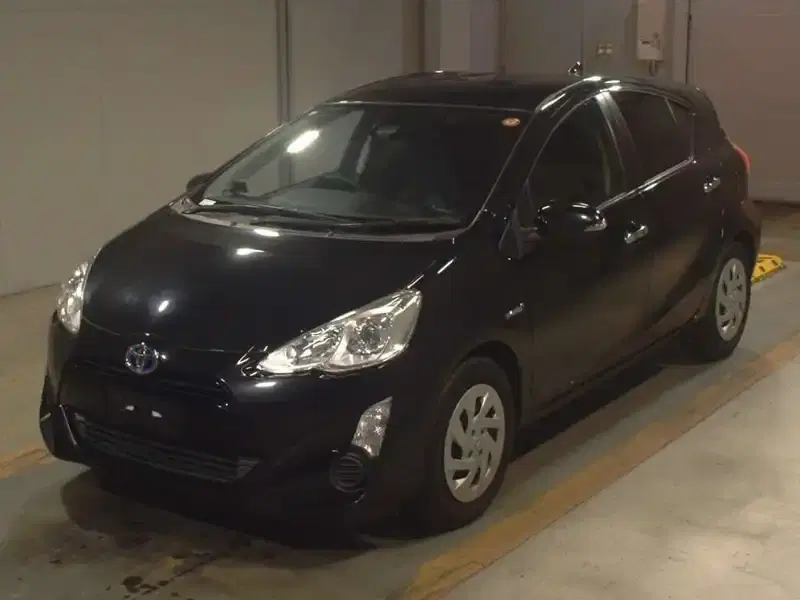 TOYOTA AQUA S STYLE BLACK Image 3