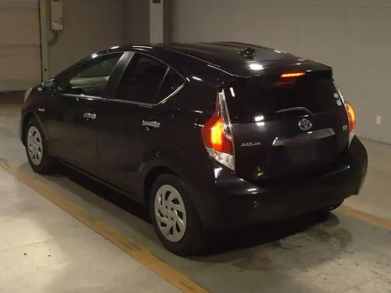 TOYOTA AQUA S STYLE BLACK Image 8