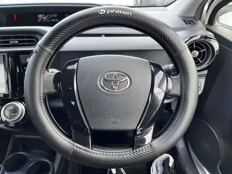 TOYOTA AQUA S STYLE BLACK Image 10