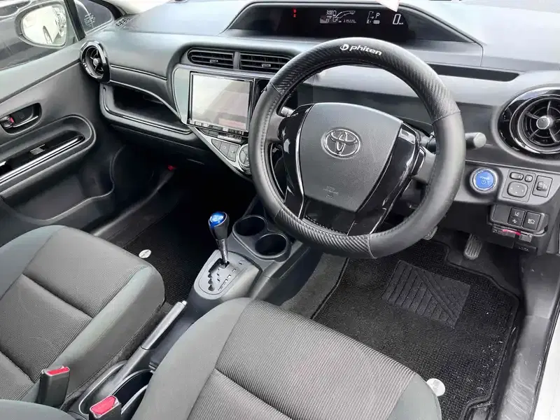 TOYOTA AQUA S STYLE BLACK Image 5