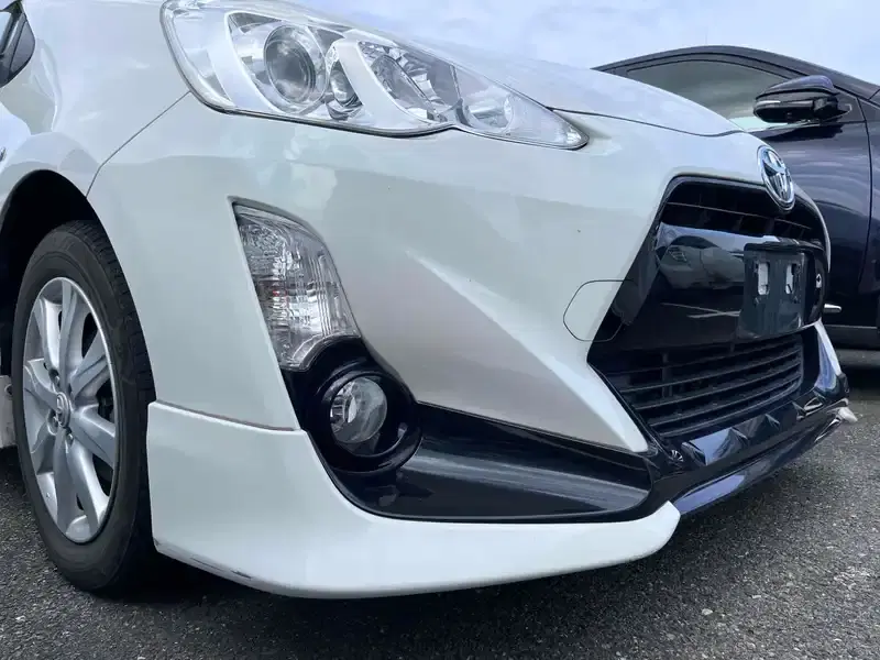 TOYOTA AQUA S STYLE BLACK Image 14