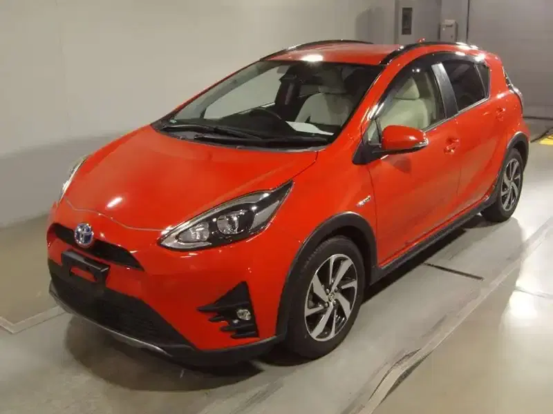 TOYOTA AQUA CROSSOVER Image 3
