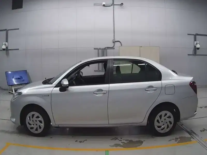 TOYOTA COROLLA AXIO HYBRID EX SAFETY SENSE Image 5