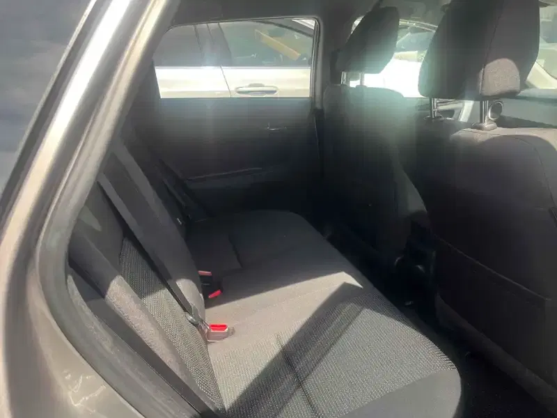 TOYOTA AURIS 150X Image 7