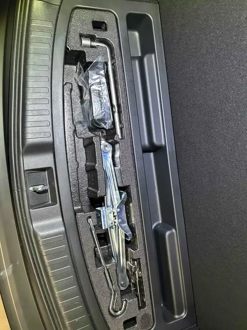 HONDA CR-V HYBRID EX Image 18
