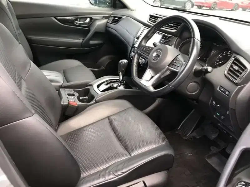NISSAN XTRAIL 20XI 7ST Image 5