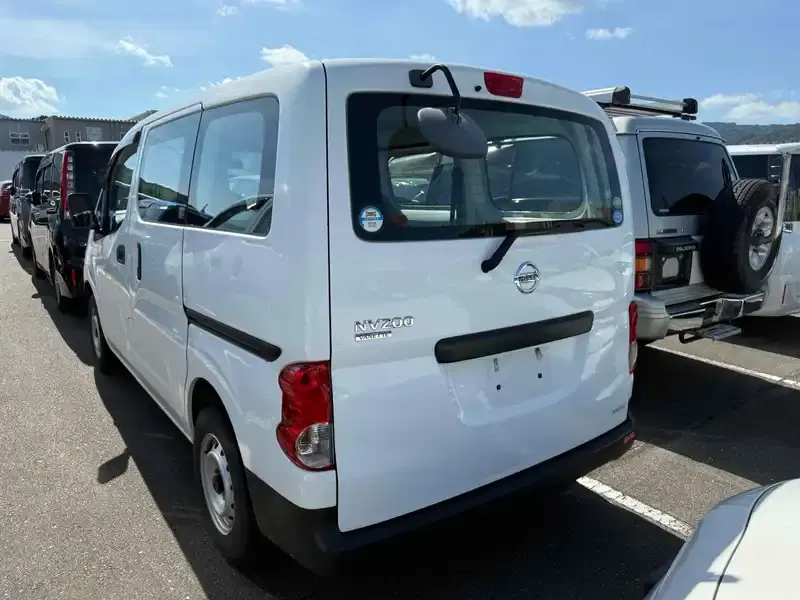 NISSAN NV200 VANETTE VAN DX Image 8