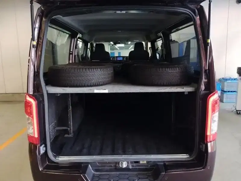 NISSAN CARAVAN VAN 5D LONG EX Image 5