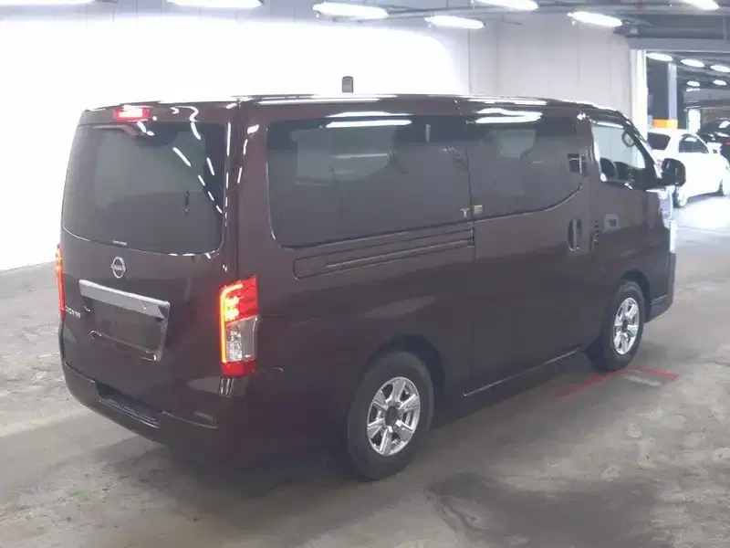 NISSAN CARAVAN VAN 5D LONG EX Image 7