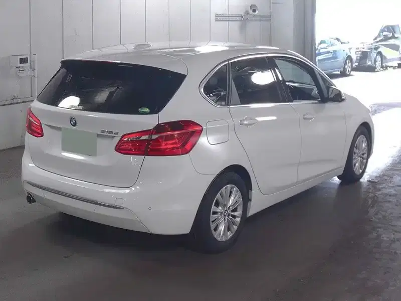 BMW 2 SERIES 5D 218D ACTIVE TOURER LUXURY Image 5