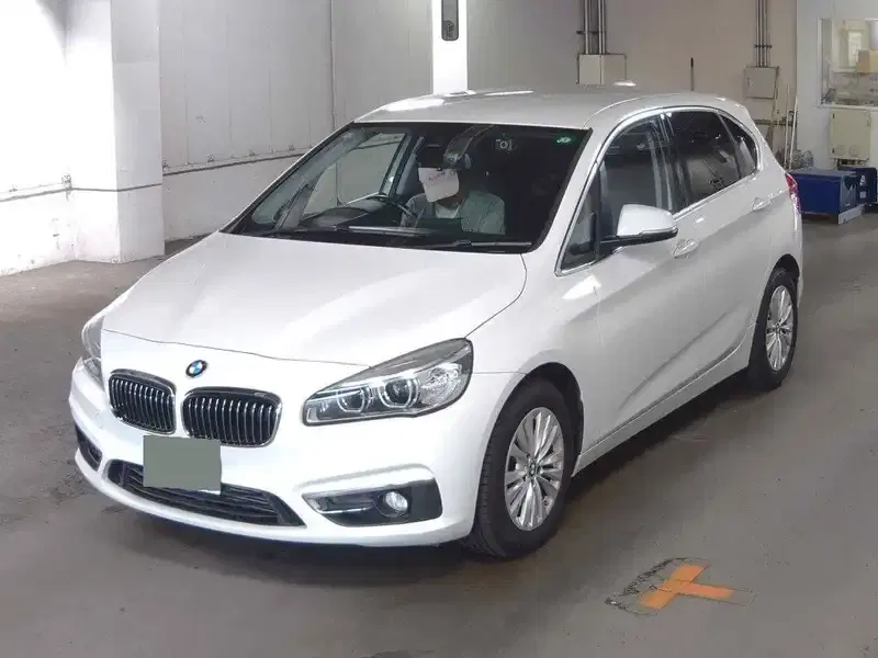 BMW 2 SERIES 5D 218D ACTIVE TOURER LUXURY Image 4