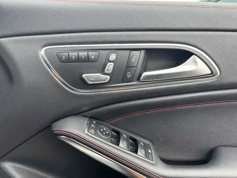 MERCEDES BENZ CLA45 AMG 4MATIC SHOOTINGBRAKE Image 6