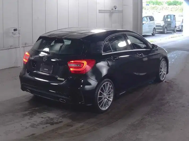 MERCEDES BENZ A-CLASS A180 SPORTS Image 5