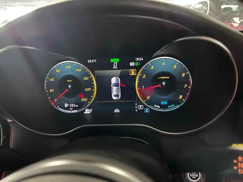MERCEDES BENZ C200 Advangarde Image 9