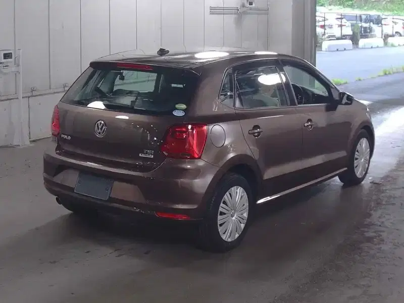 VOLKSWAGEN POLO 5D TSI COMFORT LINE Image 5