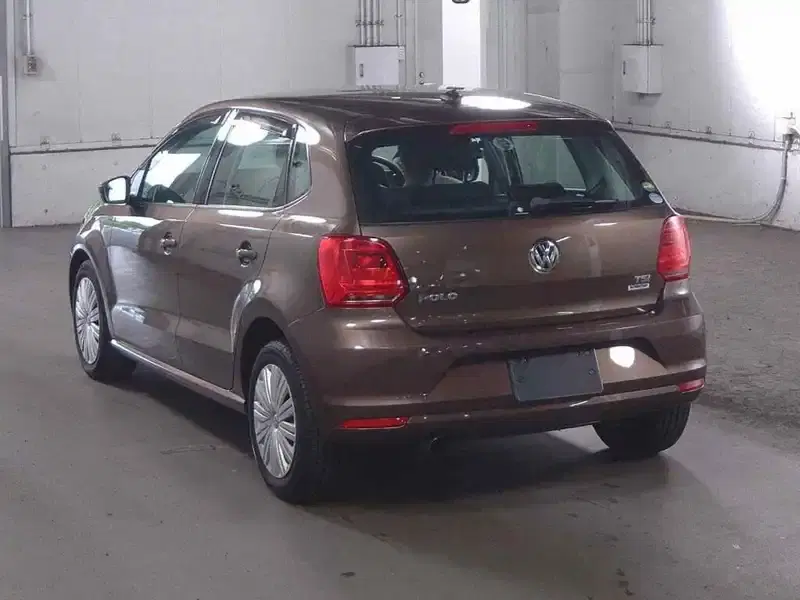 VOLKSWAGEN POLO 5D TSI COMFORT LINE Image 2