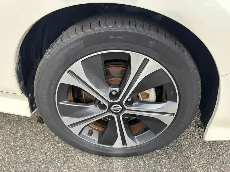 NISSAN LEAF G Image 24