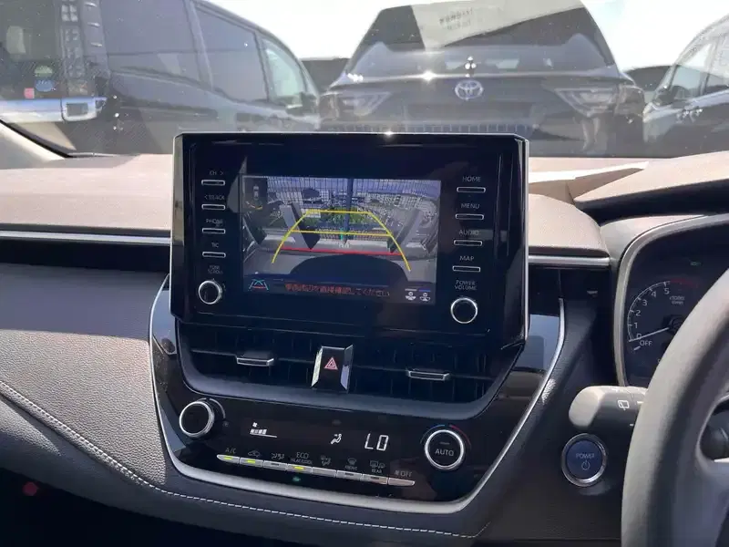 TOYOTA COROLLA TUOURING HYBRID S Image 14