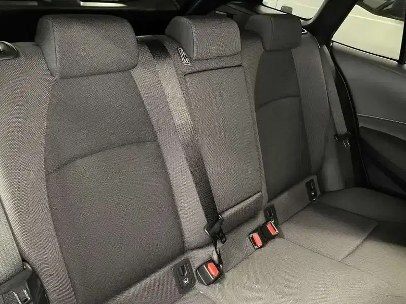 TOYOTA COROLLA TUOURING HYBRID S Image 7