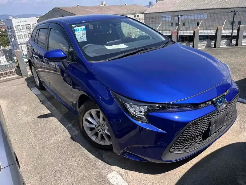 TOYOTA COROLLA TUOURING HYBRID S Image 1